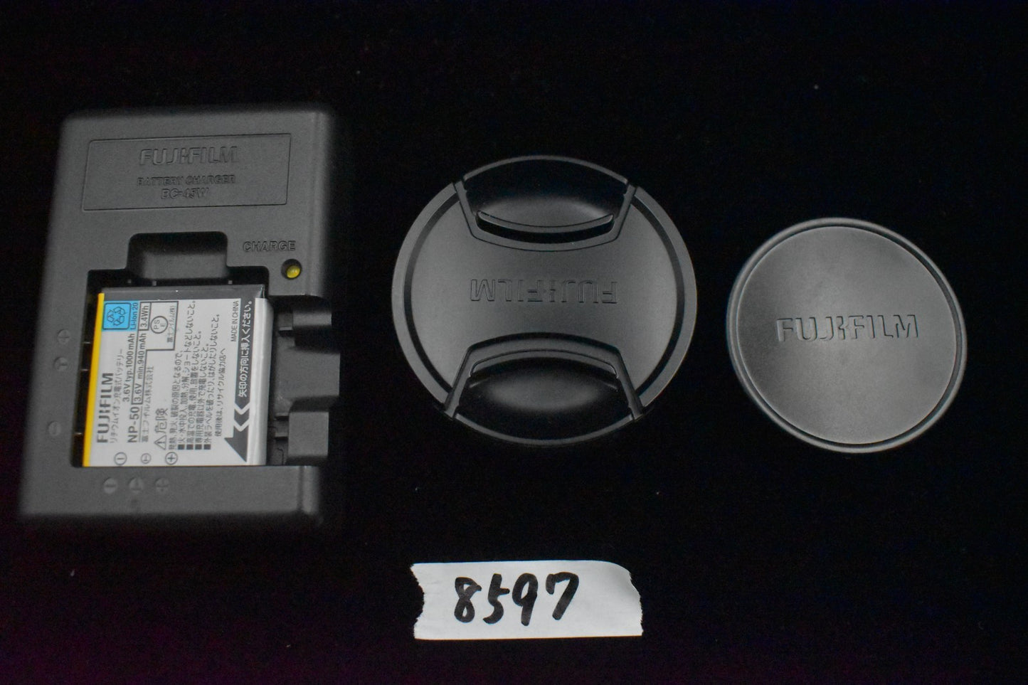 [US Duty Paid] Fujifilm X10 Black pPoint and Shoot Compact Digital Camera 8597