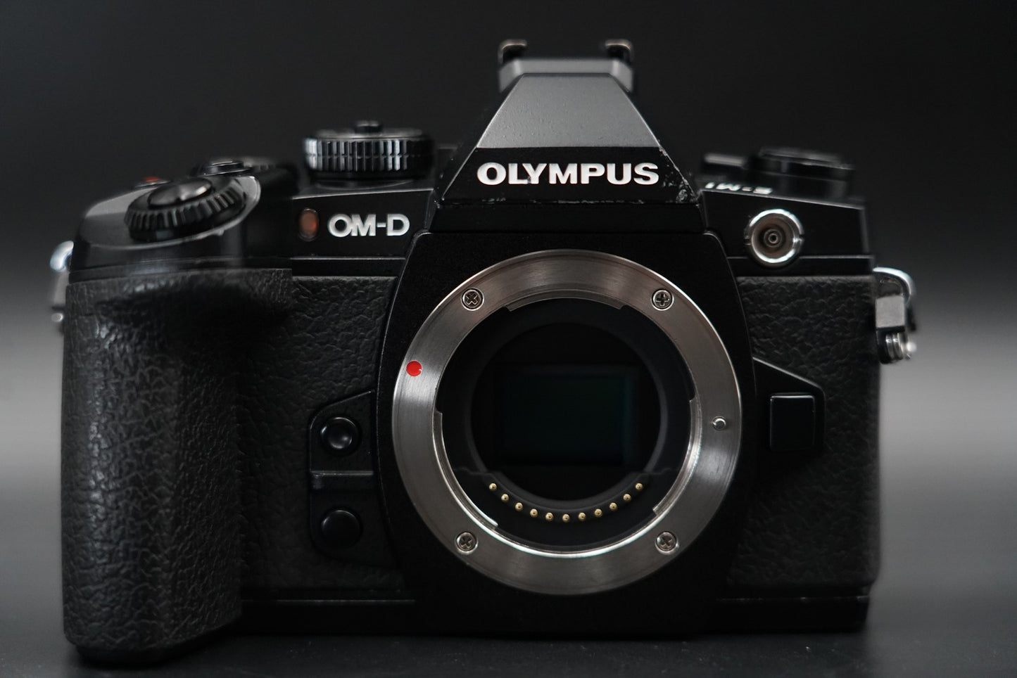 Olympus OM-D E-M1 Digital Camera Black Body From JAPAN US Duty Paid 10640