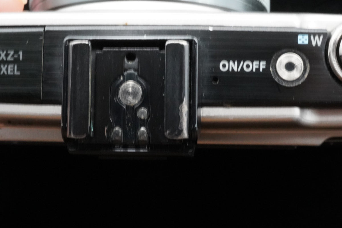 Olympus STYLUS XZ-1 Silver Point and Shoot Digital Camera US STOCK