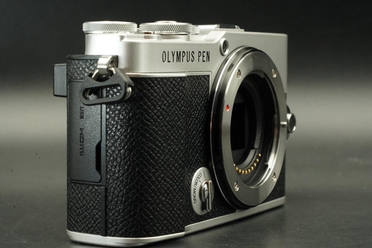 OLYMPUS PEN E-P7 Digital Camera Body Silver -3992 cuts- #11598