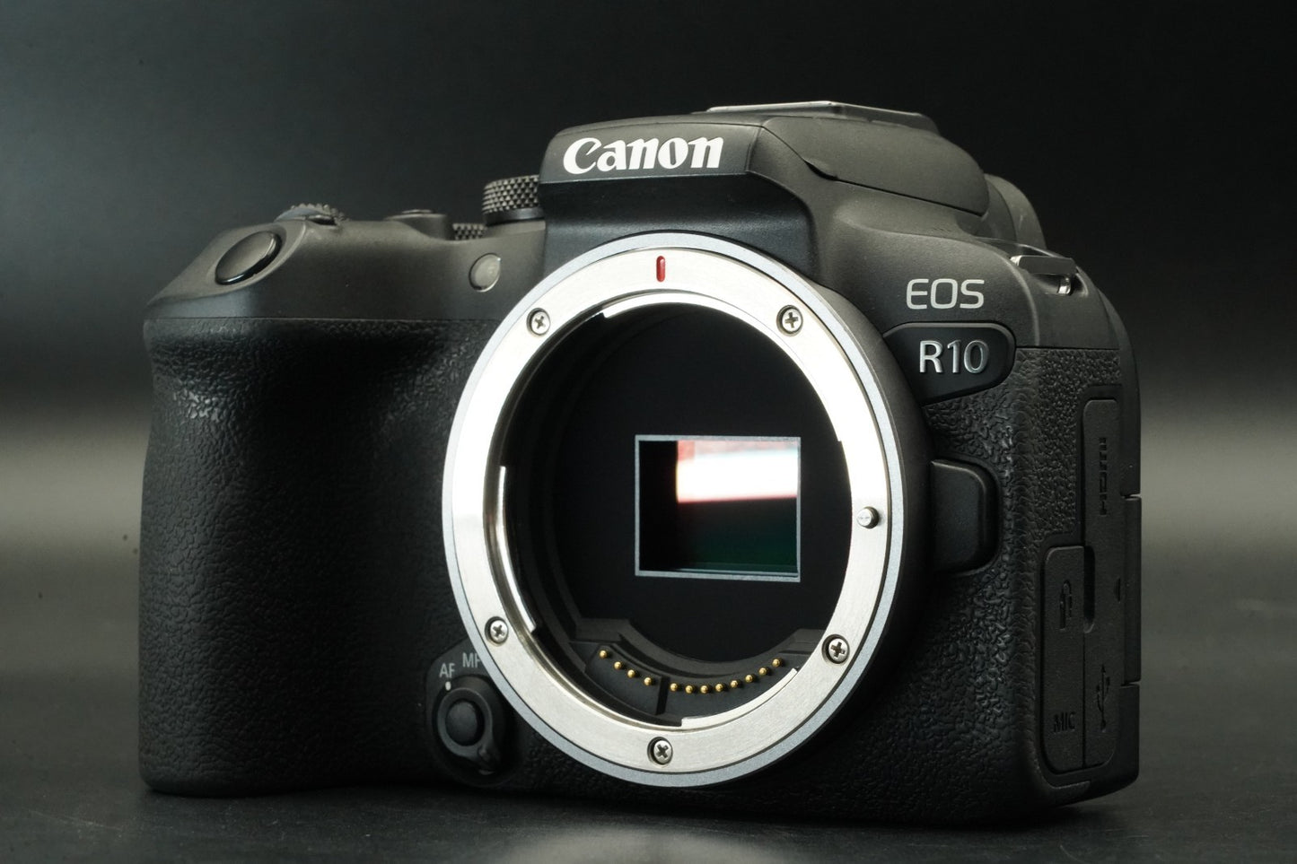 ONLY 2% cuts!! Canon EOS R10 Black APS-C Mirrorless Digital Camera 11684
