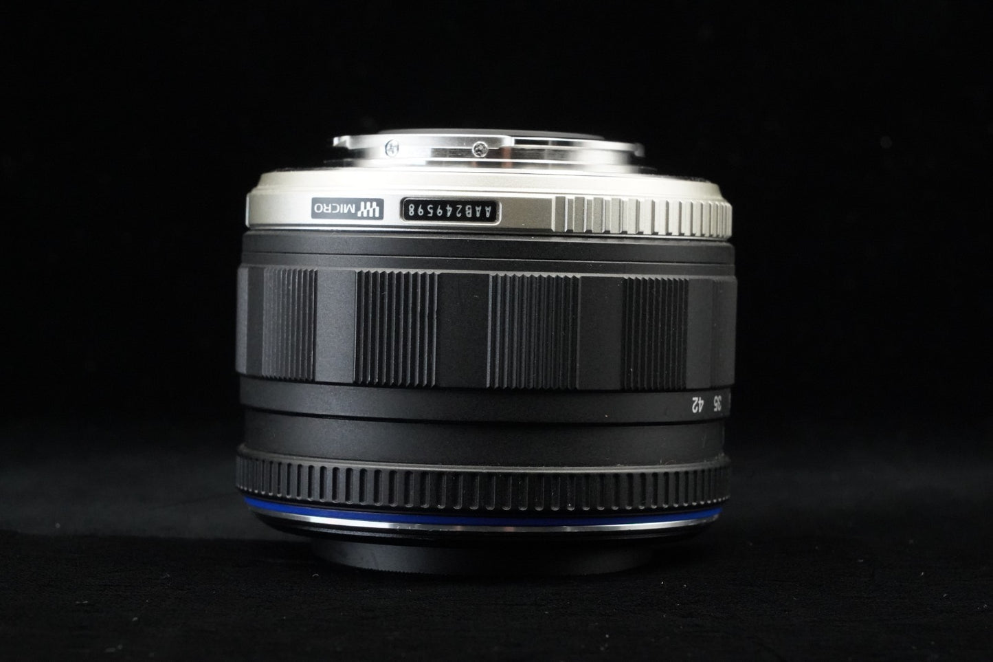 [US Duty Paid] Olympus OM-D E-M5 Mirrorless Digital Camera with Lens Black 9700