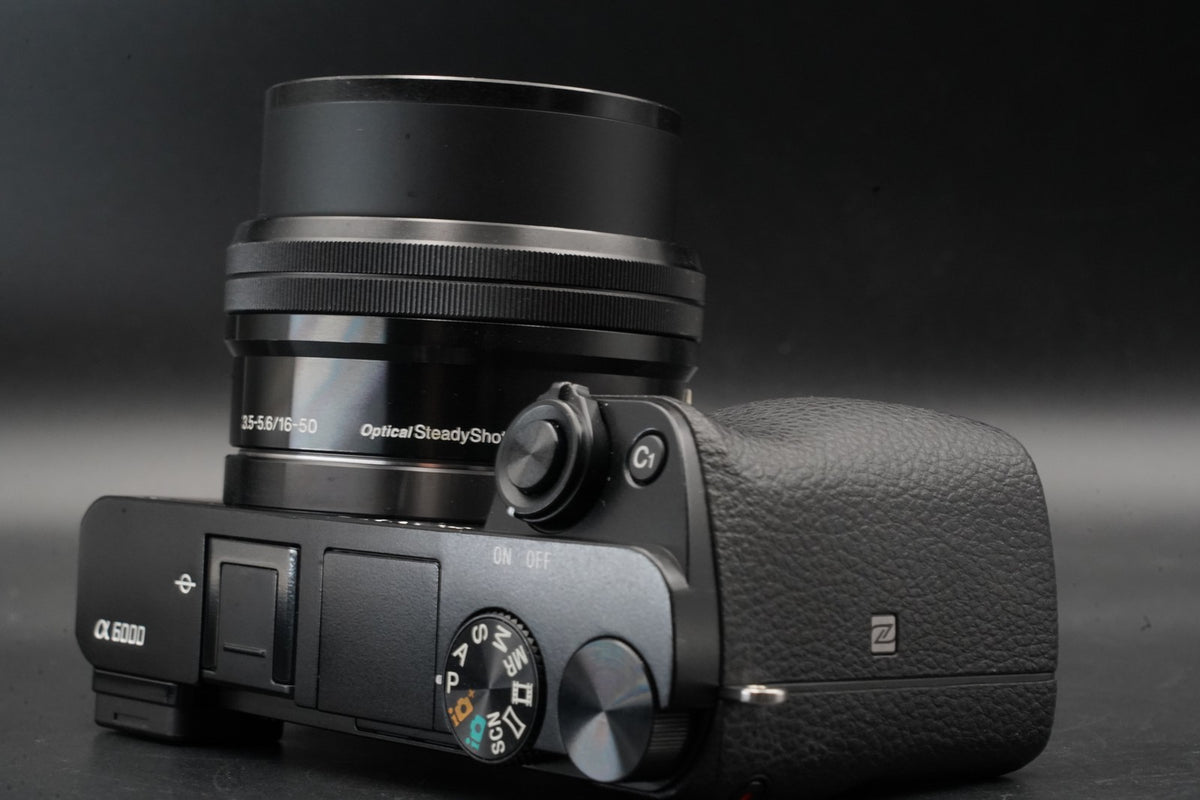 Sony a6000 Digital Mirrorless Camera Black with Lens -10198 cuts- #10821