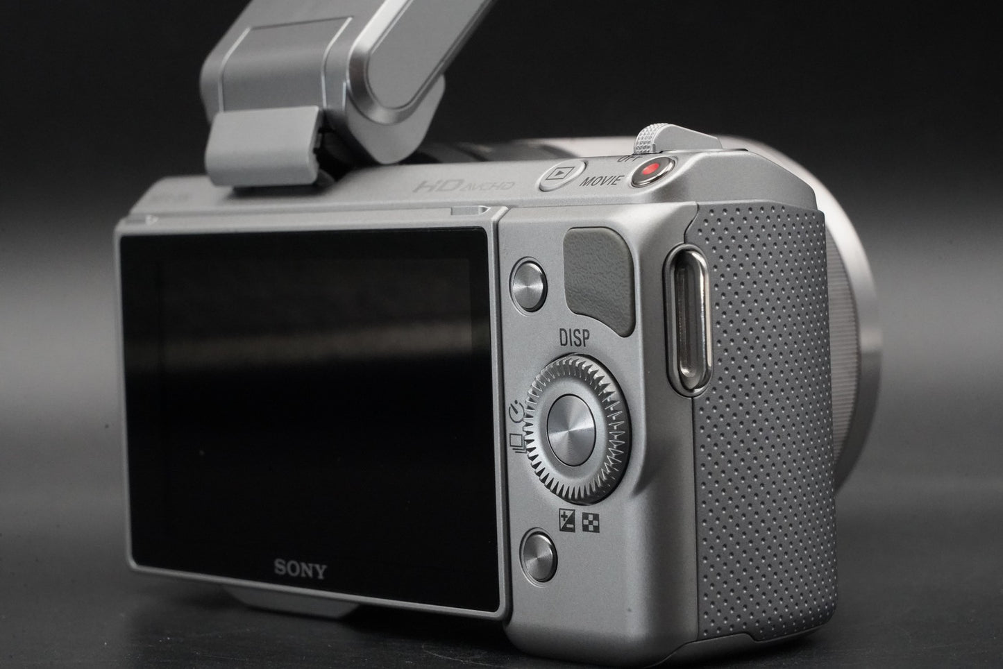 539 cuts! Sony NEX-5 Camera Bundle with 2 Lens Silver 11059