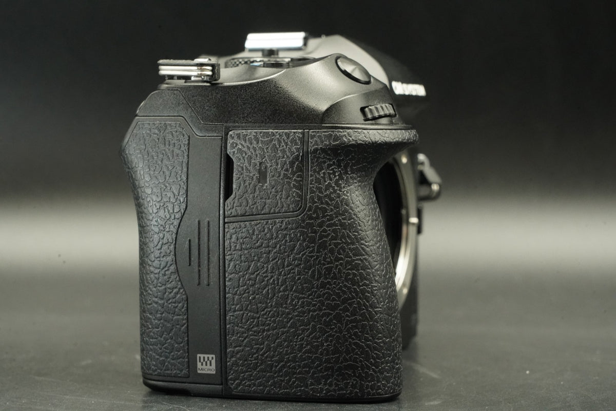 OM SYSTEM OM-1 Mark II Mirrorless Camera -9631 cuts- #12574
