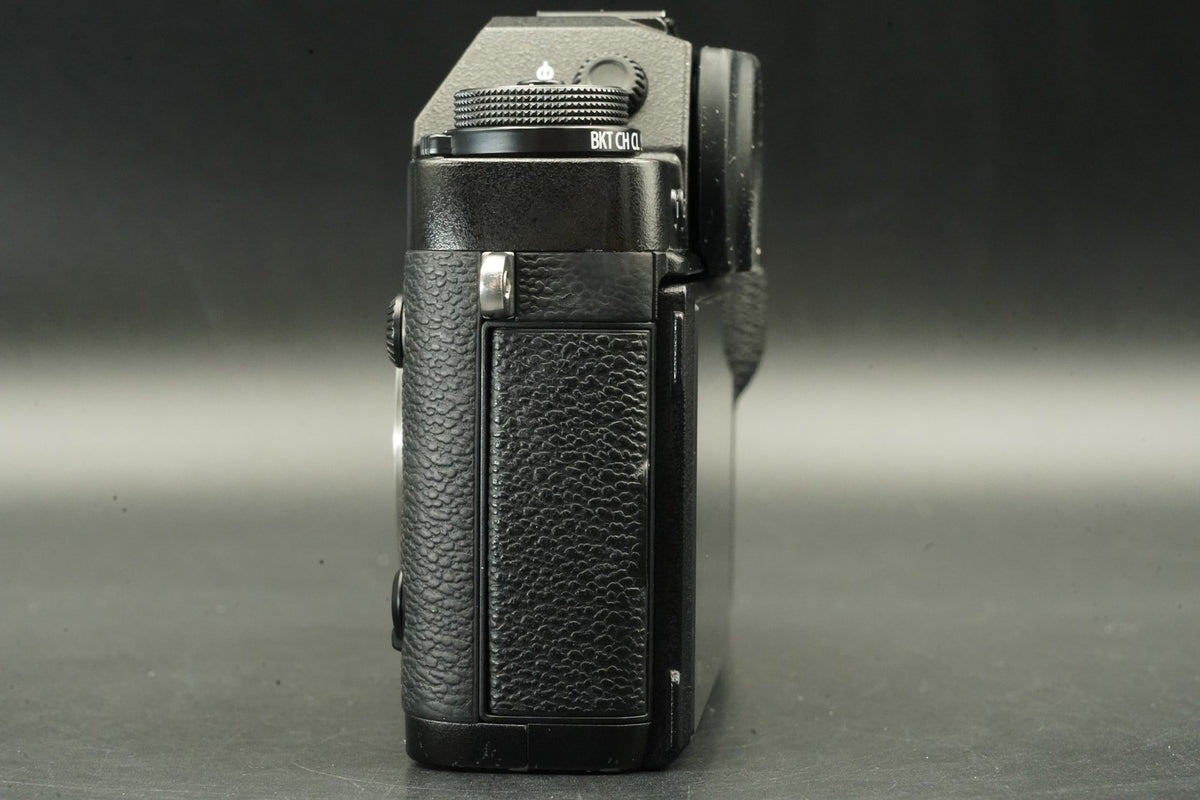 Fujifilm X-T1 Mirrorless Digital Camera 16.3MP Black -999 cuts- #12410