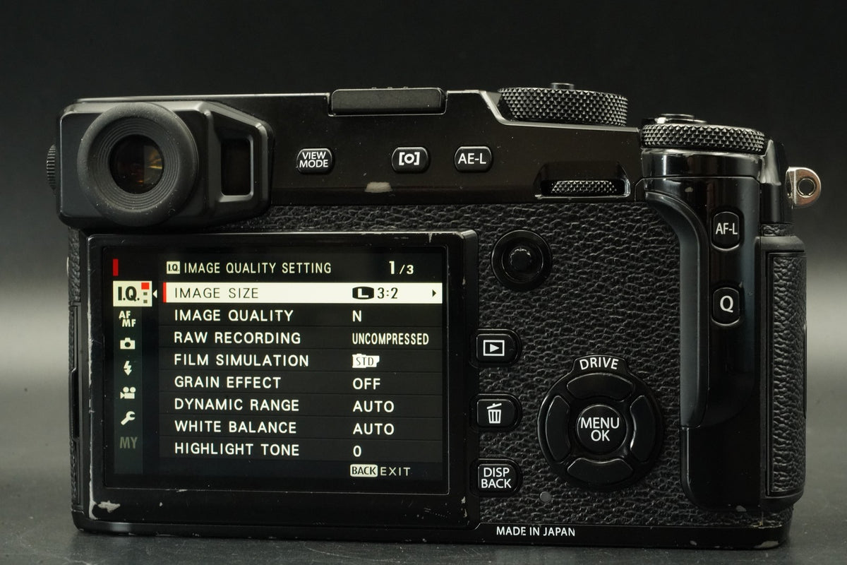 Fujifilm X-Pro2 24.3MP Mirrorless Digital Camera Black -11759 cuts- #11801