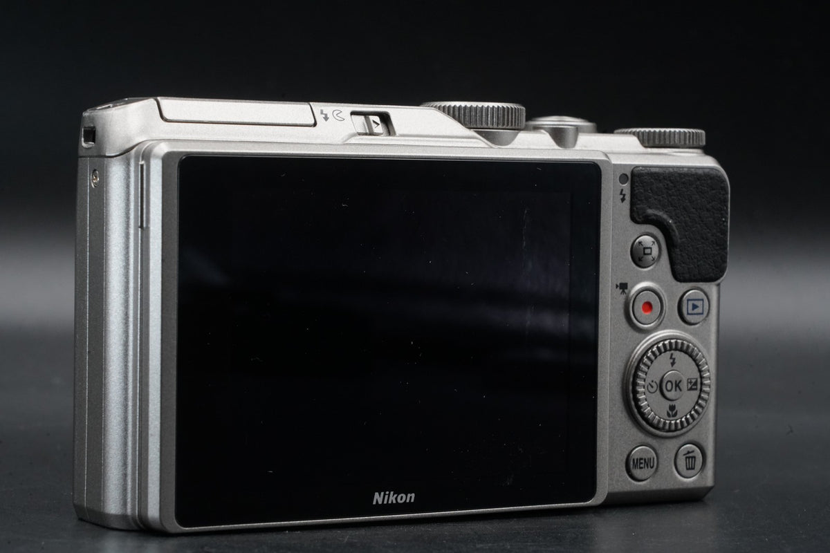 Nikon COOLPIX A900 20.3MP 35x Compact Digital Camera JAPAN US STOCK #11225