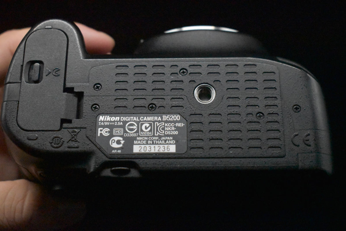 [US Duty Paid] Nikon D5200 DSLR Cuerpo de cámara digital con lente Negro 8314