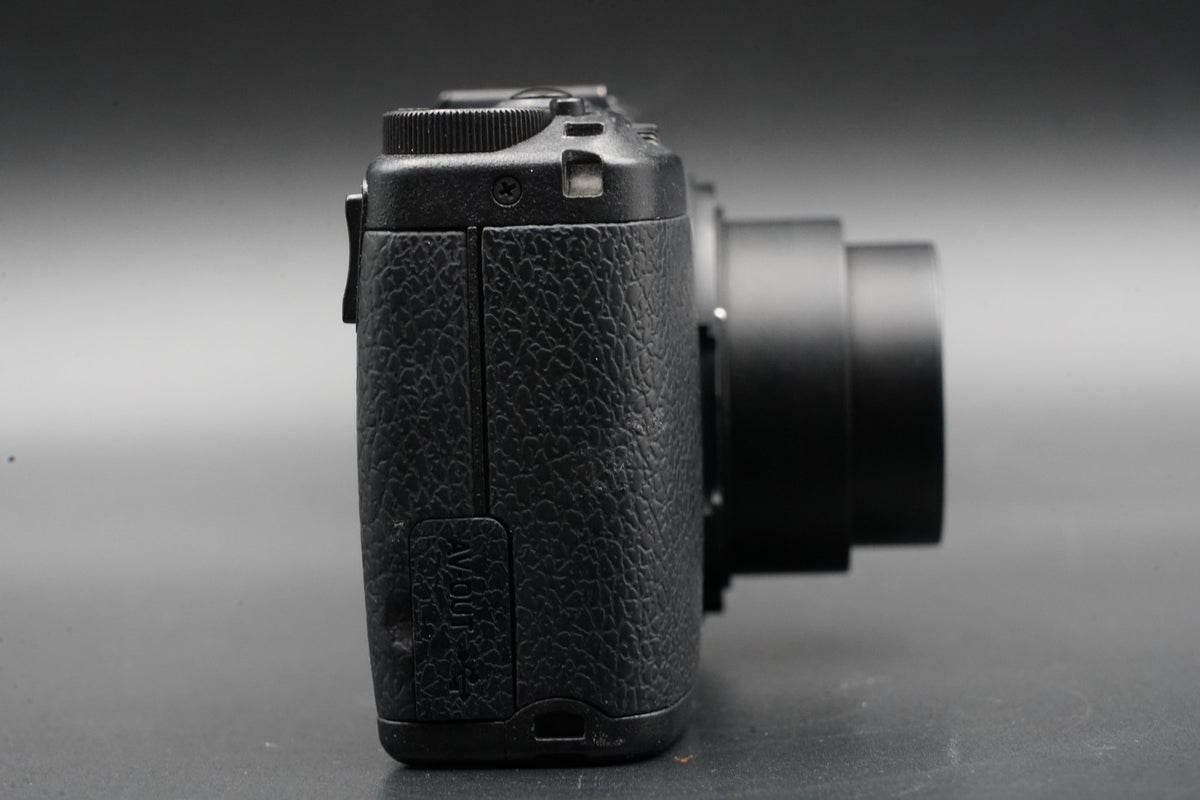 Ricoh GR Digital III 3 10.0MP Digital Camera From JAPAN US STOCK #10595