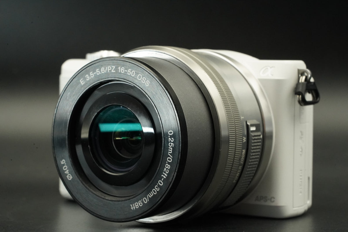 Sony Alpha a5100 Mirrorless Digital Camera White -1867 cuts- #11714