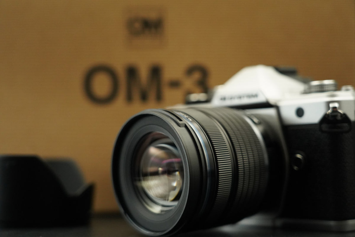 OM SYSTEM OM-3 Mirrorless Camera + M.ZUIKO 12-45mm f/4 Silver -1177 cuts- #12154