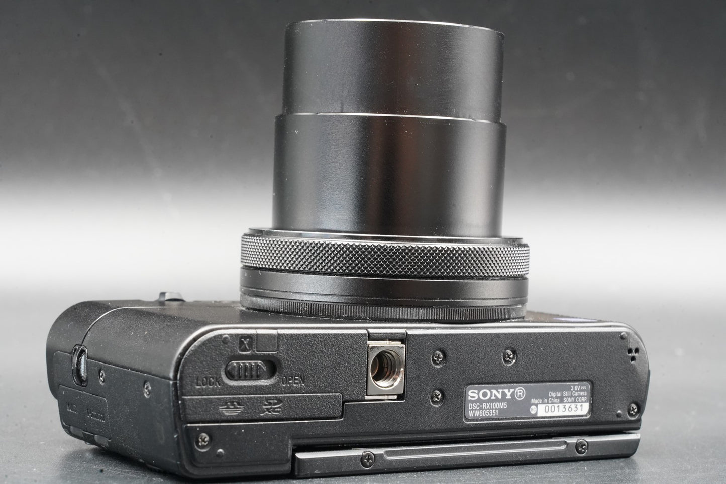 Sony Cyber-Shot DSC-RX100M5A 20.1MP 4K Digital Camera ALMOST UNUSED 11425