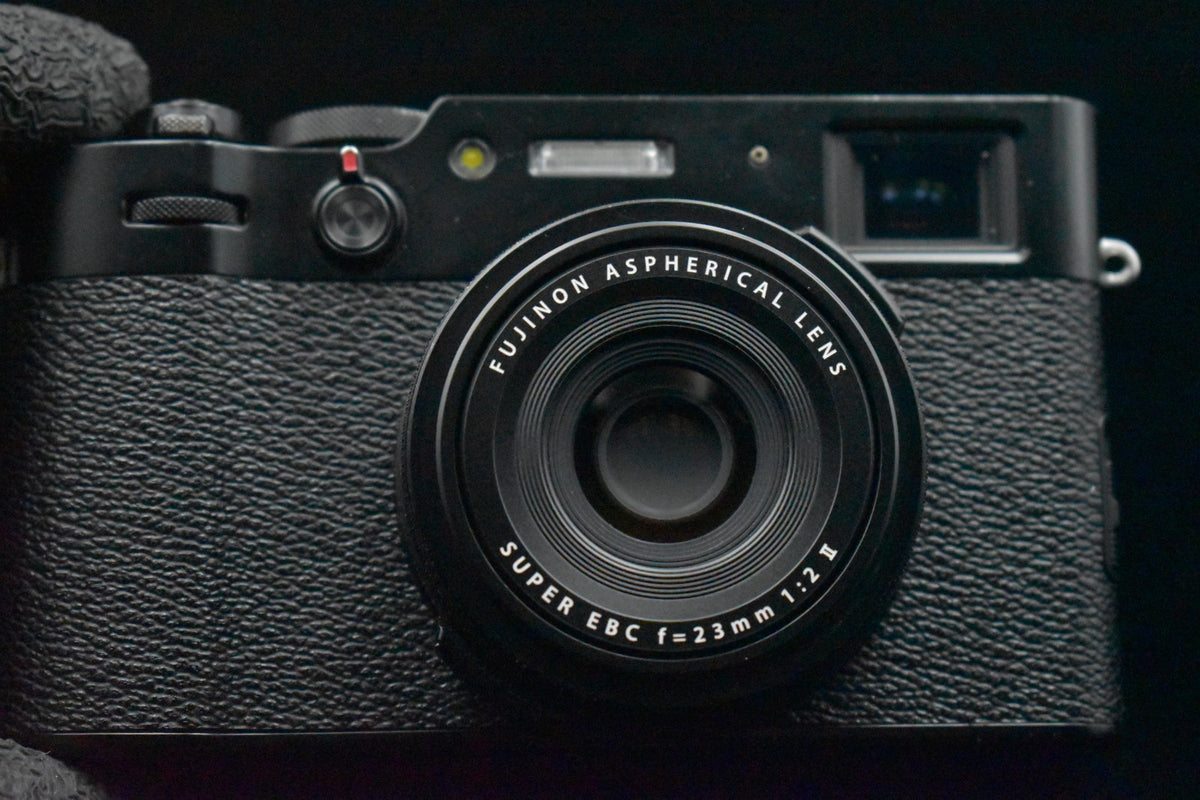 [US Duty Paid] Fujifilm Fuji X100V kompakte digitale Videokamera schwarz 9258