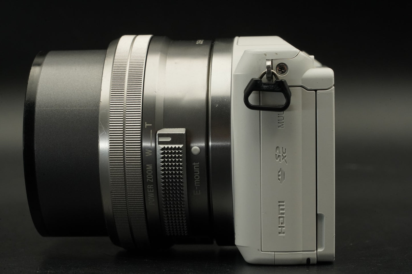 29157 cuts!! Sony a5000 Mirrorless Digital Camera White with 2 Lenses 11483