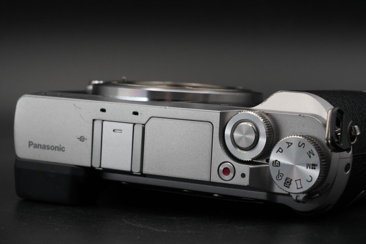 Panasonic LUMIX DMC-GX7MK2 GX85 GX80 16.0MP Silver US STOCK #11012