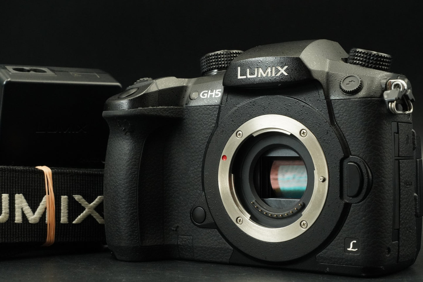 Panasonic Lumix DC-GH5 20.3MP Mirrorless Body #11788