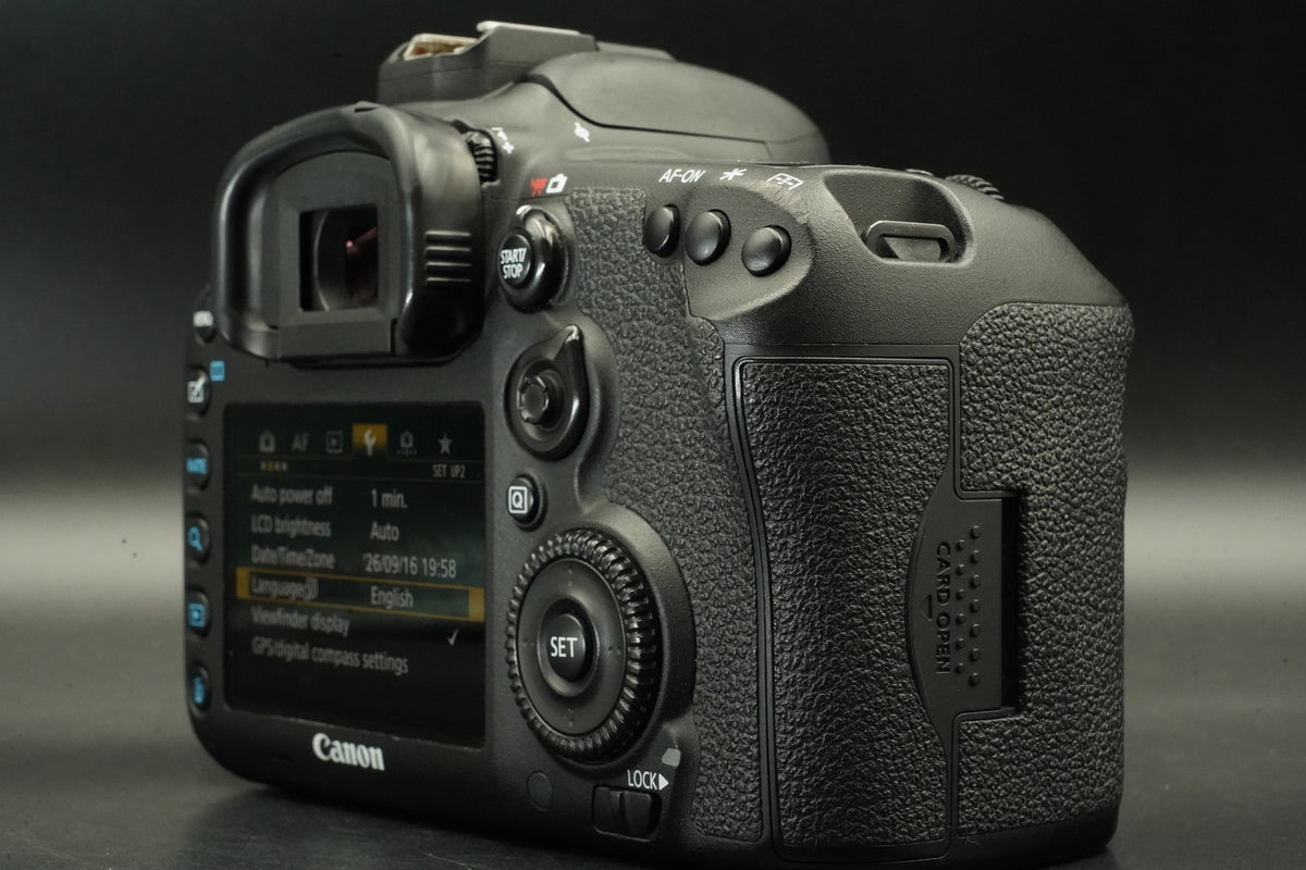Canon EOS 7D Mark II DSLR Digital SLR Video Camera Used US STOCK #12218