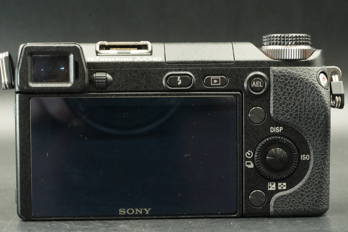 Sony α NEX-6 Digital Camera w/ 16-50mm PZ Lens ENGLISH OK -4657 cut- #12454