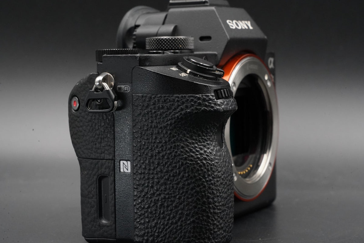 SONY Alpha a7 II ILCE-7M2 w/ FE 28-70mm Lens Digital Camera -4176 cut- #12165