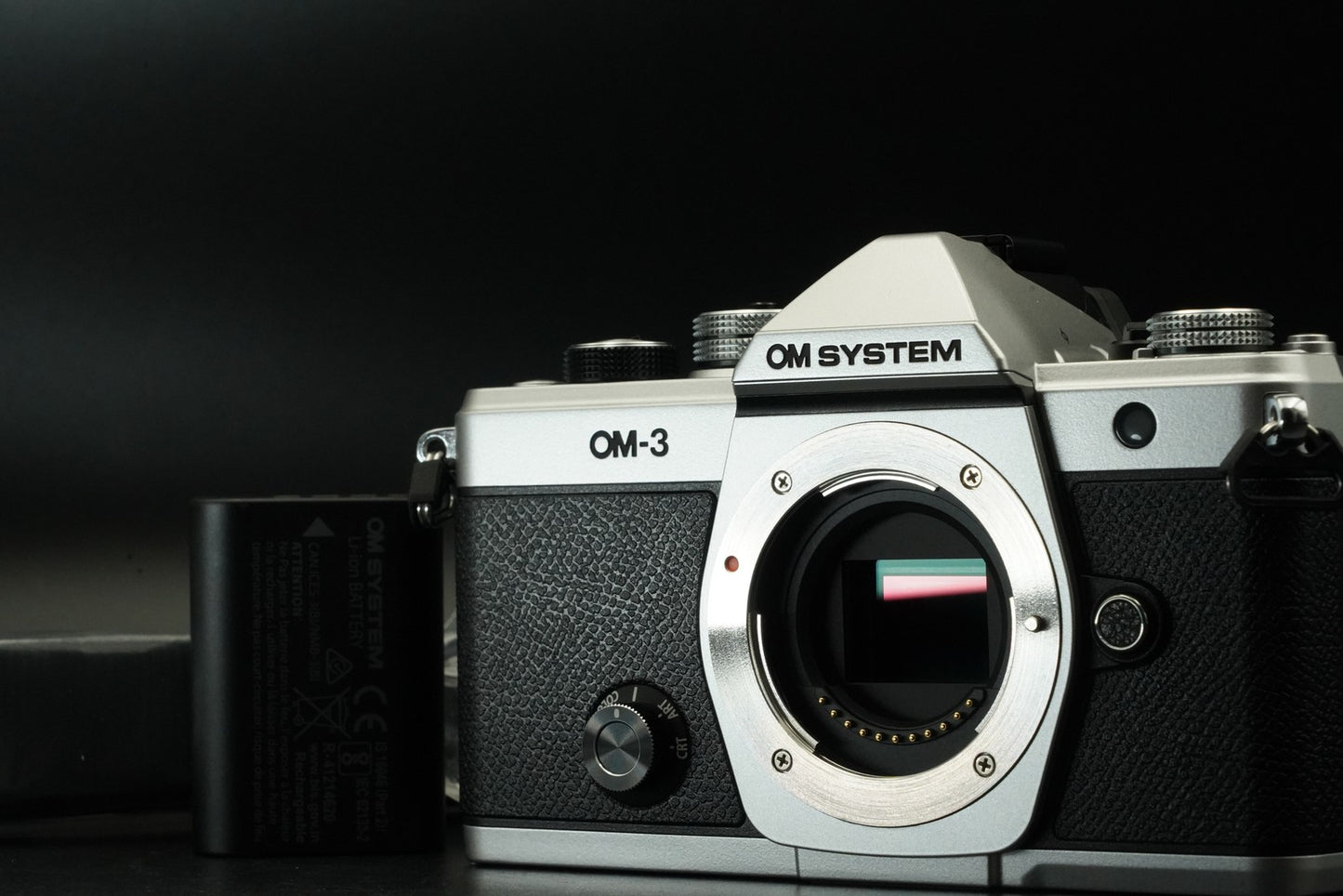OM SYSTEM OM-3 Mirrorless Camera Silver -998 cuts- #11877