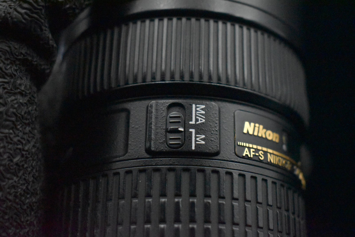 LIRE[US Duty Paid] Objectif Nikon AF-S Nikkor 24-70 mm f2,8 G ED IF Zoom F...