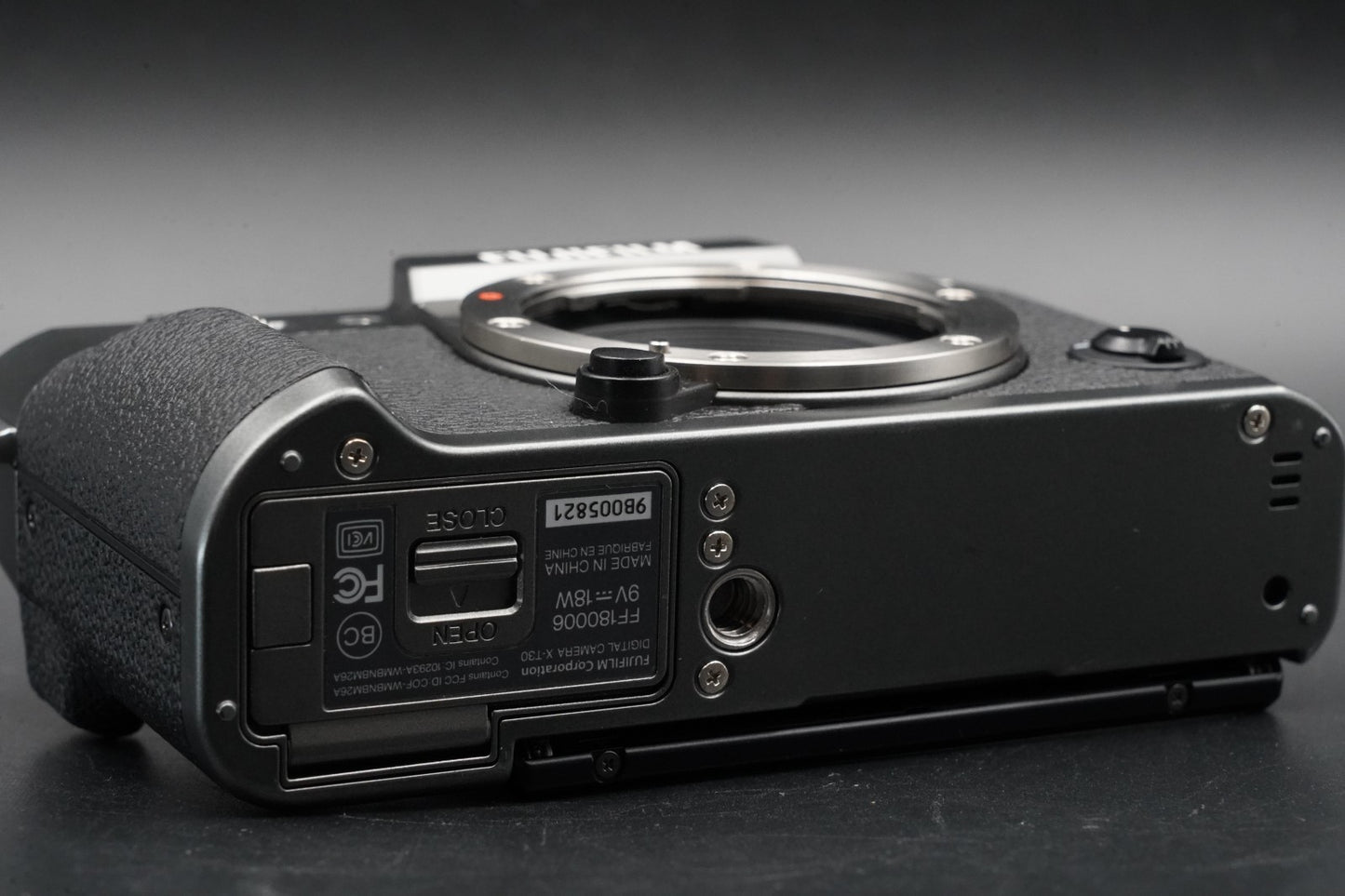 Only 1 cuts!!! Fujifilm X-T30 Charcoal Mirrorless Camera 10933