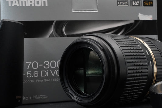 Tamron A005 SP 70-300mm f/4-5.6 Di VC USD for Nikon ALMOST UNUSED 10864