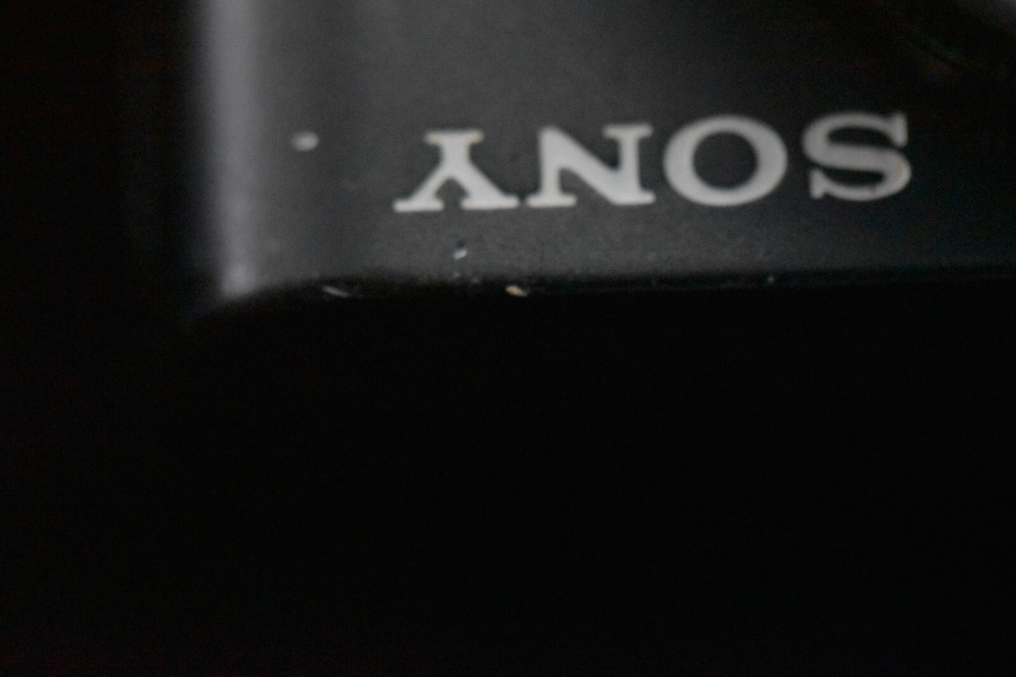 ENGLISH OK! Sony Cyber-Shot DSC-RX100 20.2MP Digital Camera R0083