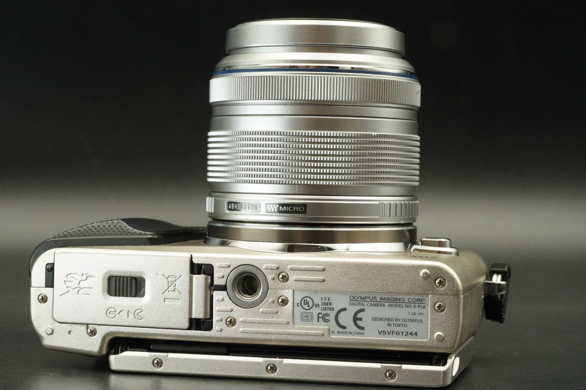 Olympus Pen Lite E-PL6 Silver with 14-42mm + 40-150mm Lens -6425 cut- #12234