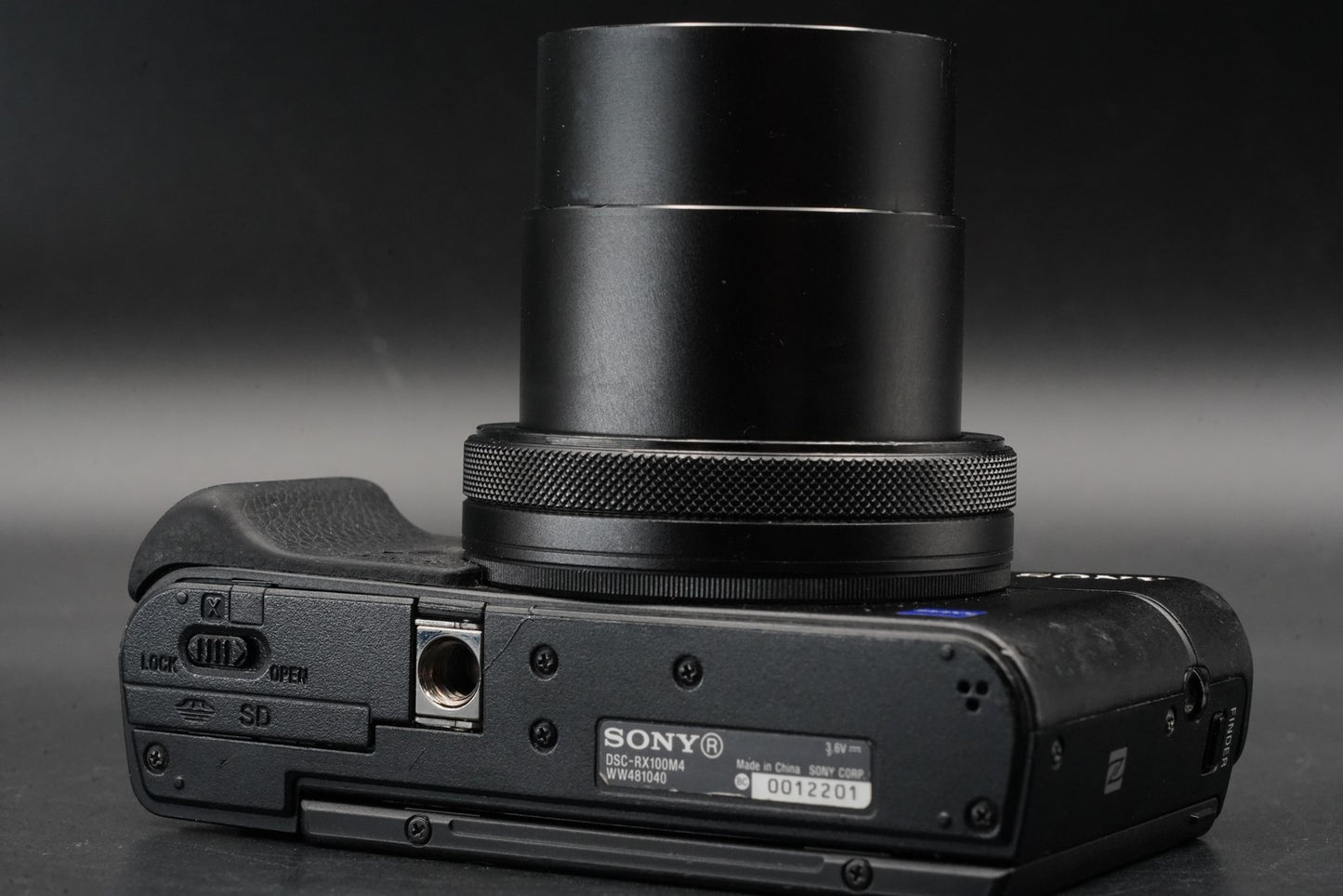 Sony RX100IV M4 DSC-RX100IV Digital Camera 35 Languages US DUTY PAID 11292