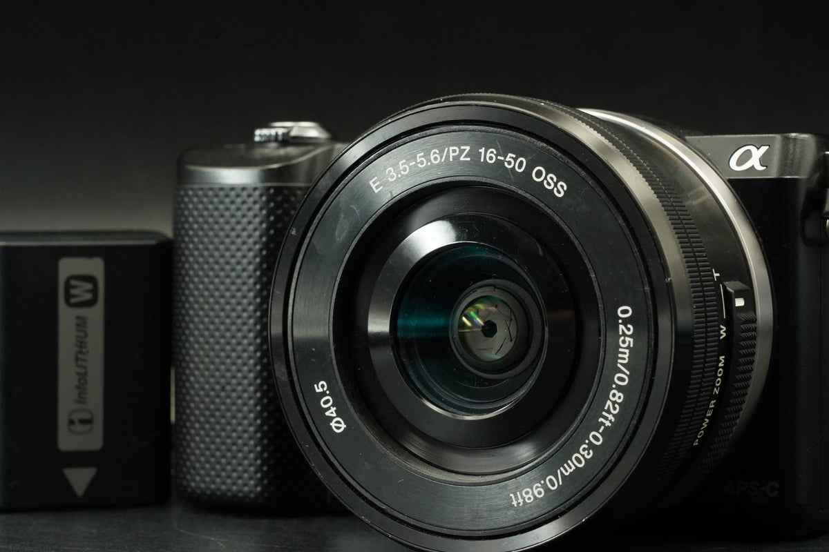 Sony Alpha a5000 Mirrorless Digital Camera with Lens Black -2712 cuts- #12451