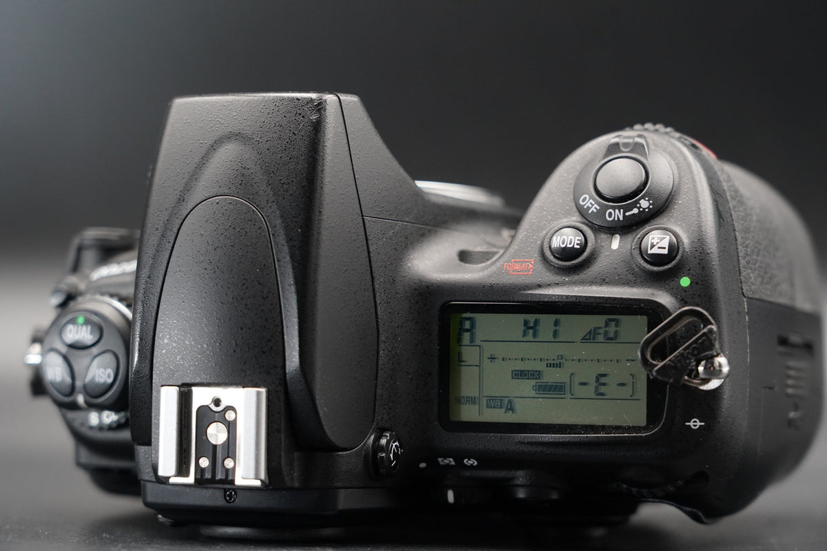 Nikon D700 12.1 MP DSLR Digital Video Camera Used US STOCK #11121