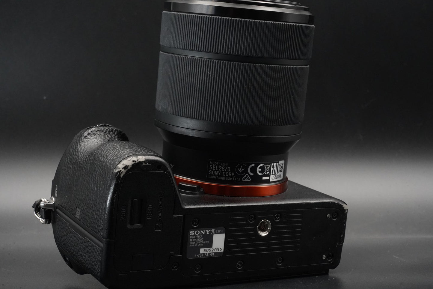 Sony Alpha a7 III ILCE-7M3 Mirrorless Digital Camera w/ FE 28-70 Lens 10825