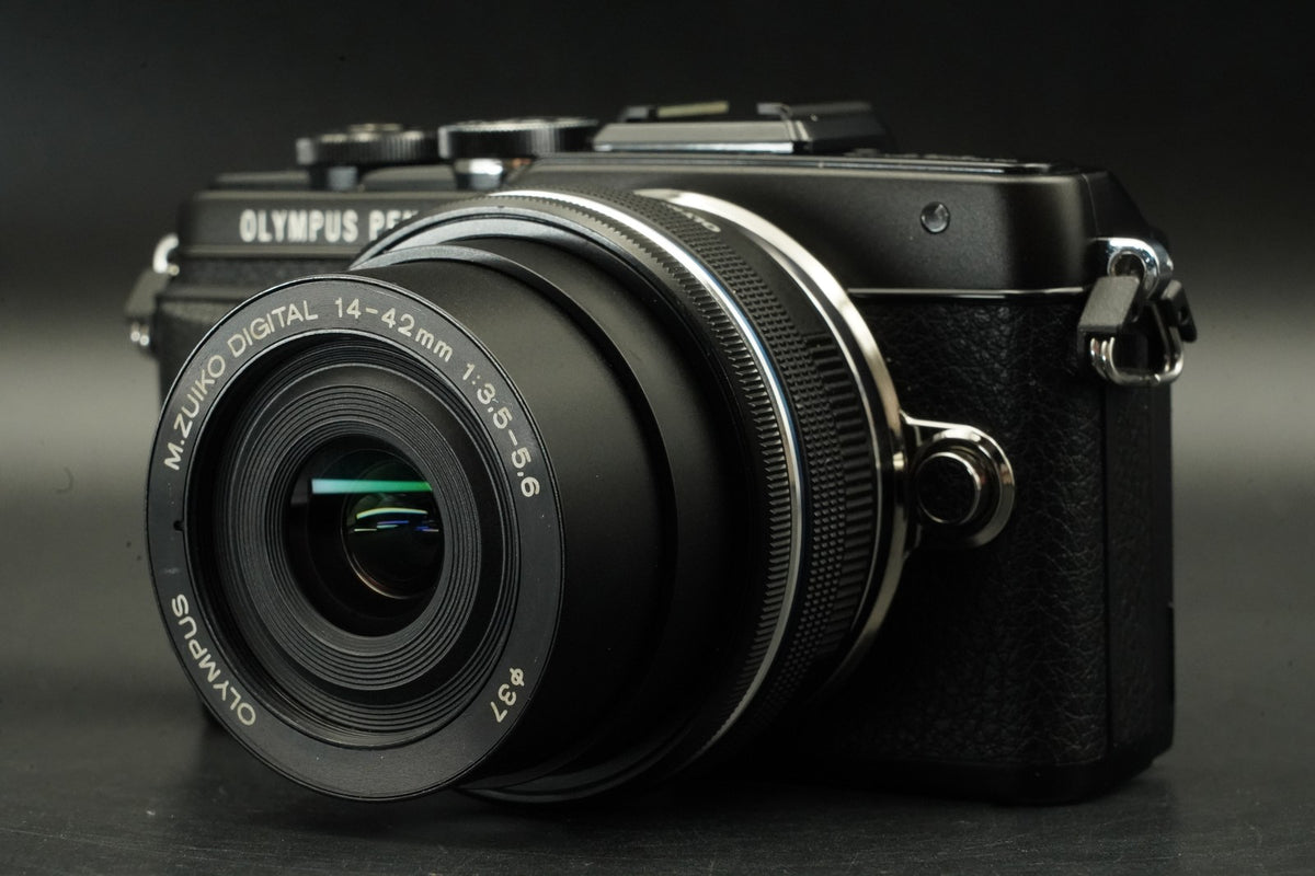 Olympus PEN E-PL7 Digital Camera Black with 2 Lens -8172 cut- #12341