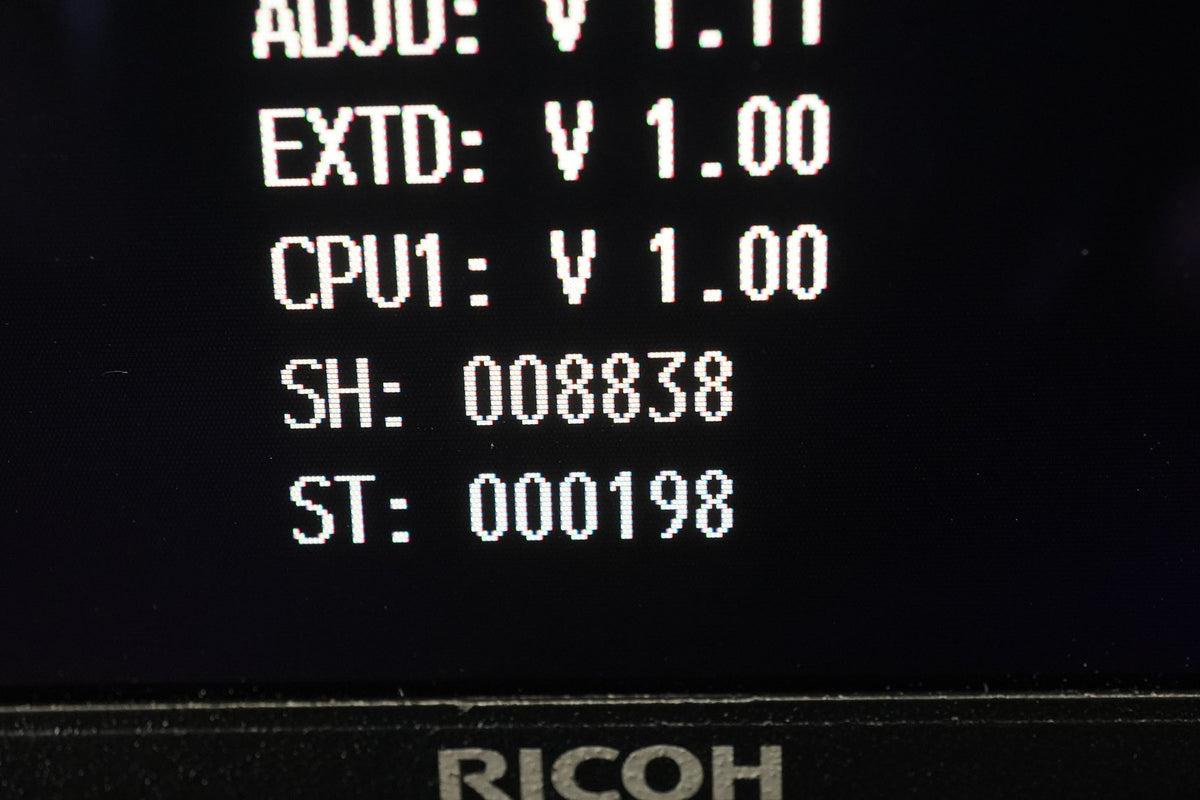 RICOH GR DIGITAL II 10.1 MP Compact Camera -8838 cuts- #12466