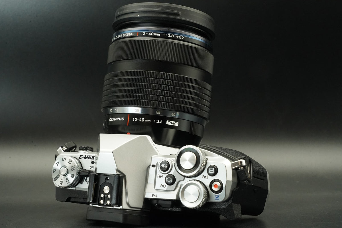 Olympus OM-D E-M5 Mark II w/ M.ZUIKO 14-150 II Lens Silver -8161 cut- #11732