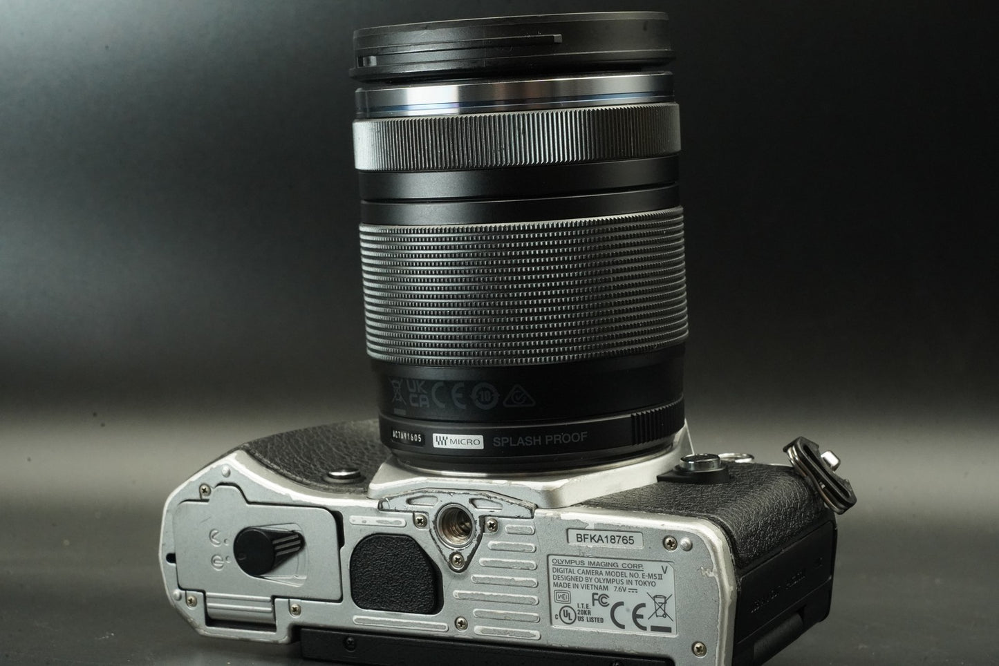 Olympus OM-D E-M5 Mark II w/ M.ZUIKO 14-150 Lens Silver -10789 cuts- #11765