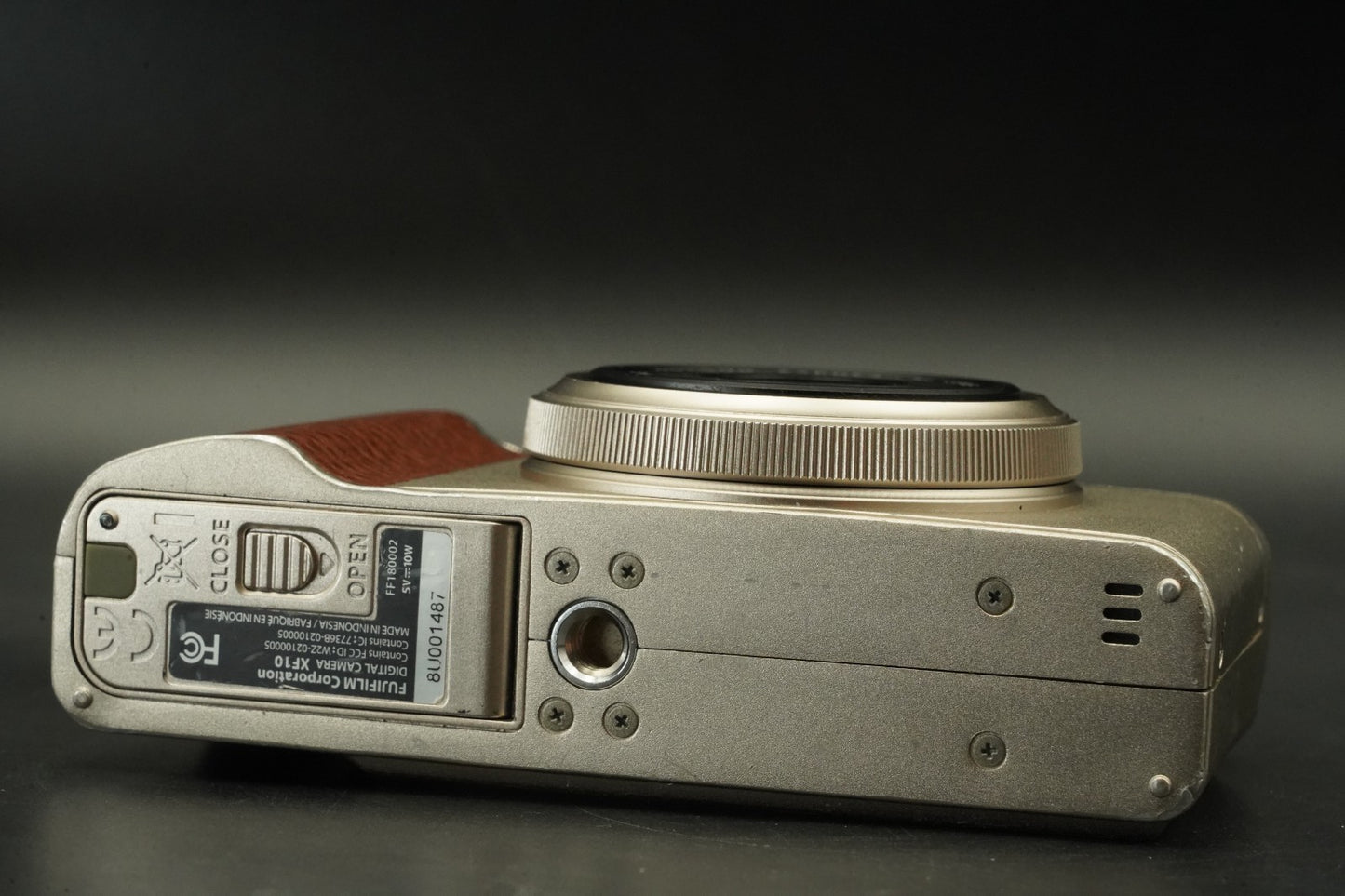 Fujifilm Fuji XF10 Compact Digital Camera Champagne Gold #11779