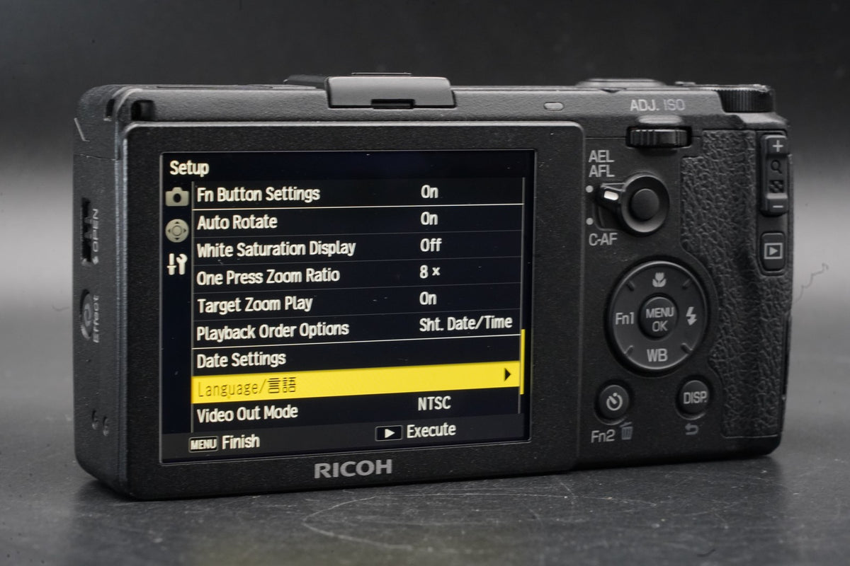 RICOH GR 16.2MP Digital Compact Camera Black -3461 cuts- #11186