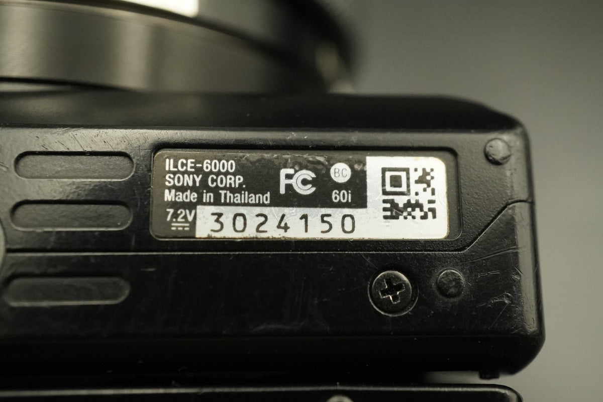 Sony a6000 Digital Mirrorless Camera Black w/ 16-50 + 55-210mm -29474 cut #12009