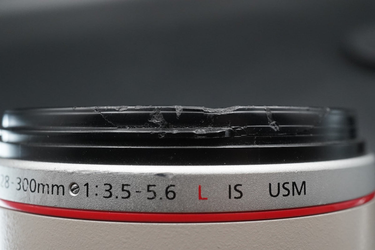 Canon EF 28-300mm f/3.5-5.6 L IS USM Lens From JAPAN US STOCK #11252