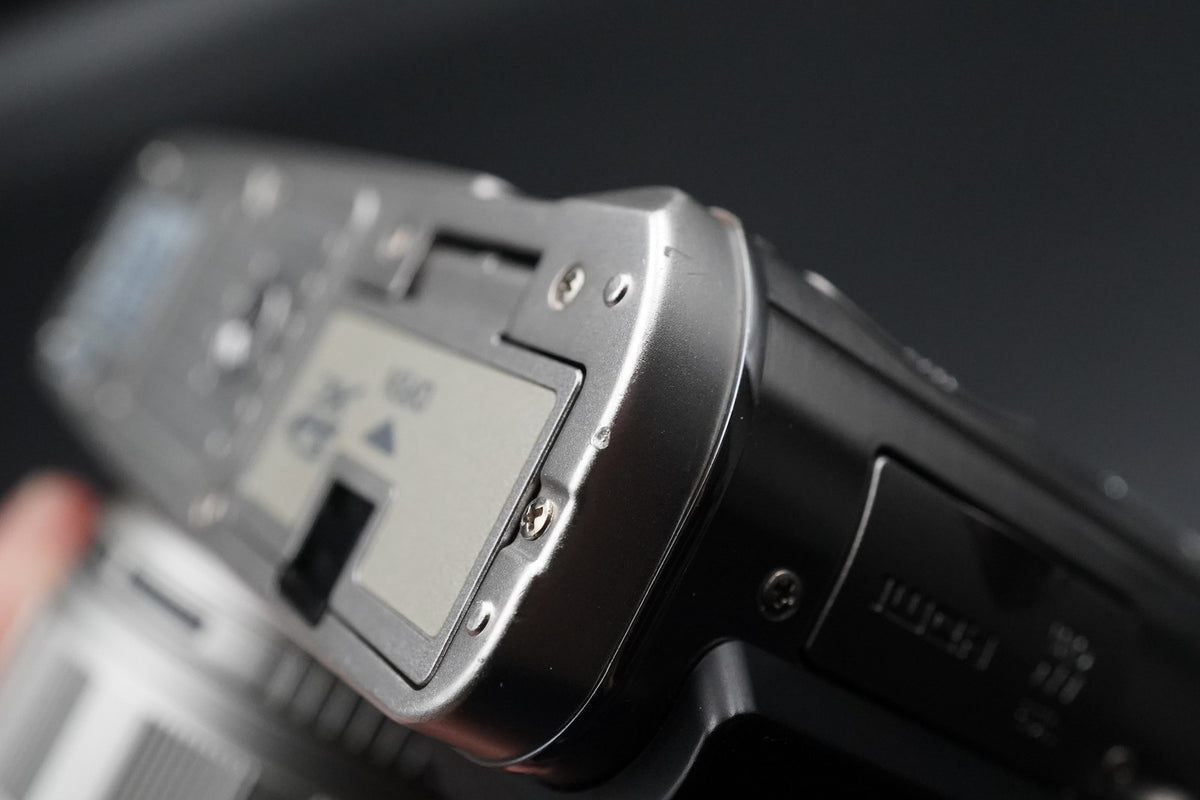 Olympus PEN E-P3 12.3MP Digital Camera Silver US STOCK #10538