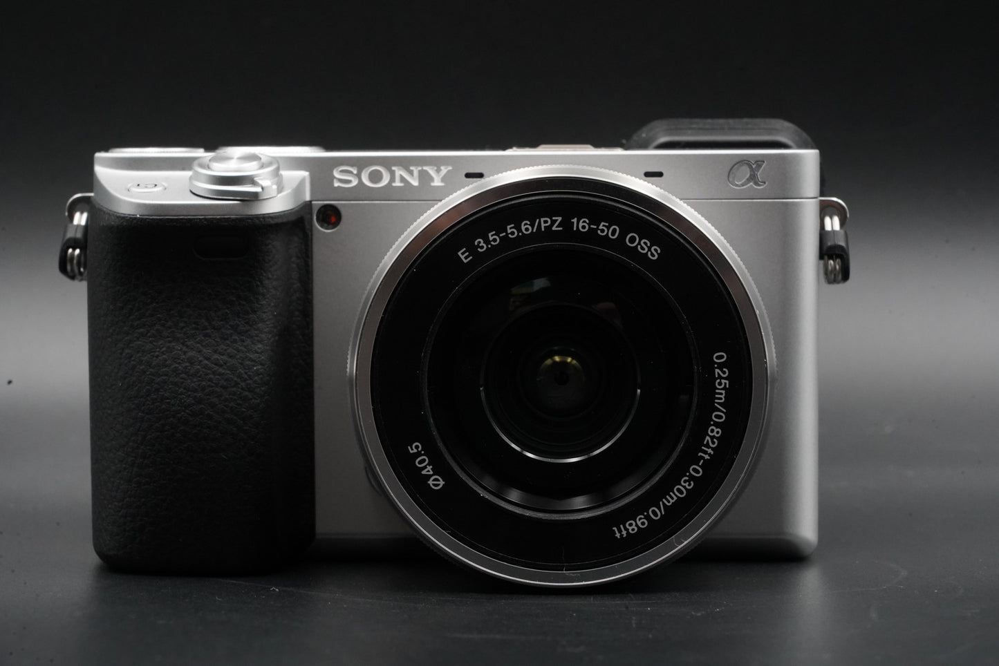 Sony Alpha A6400 Mirrorless Digital Camera with Lens Silver US Duty Paid 10607