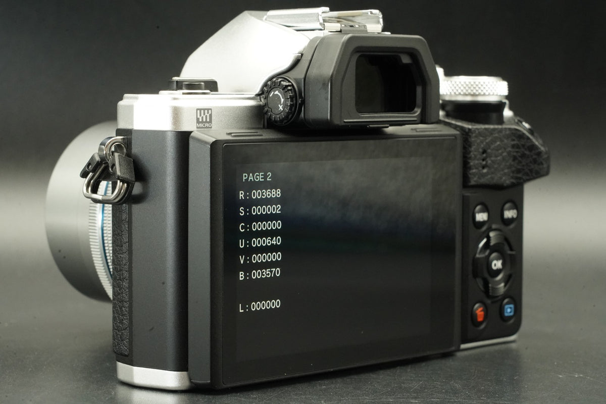 Olympus OM-D E-M10 Mark II Silver w/ 14-42mm + 40-150mm Lens US STOCK #12327