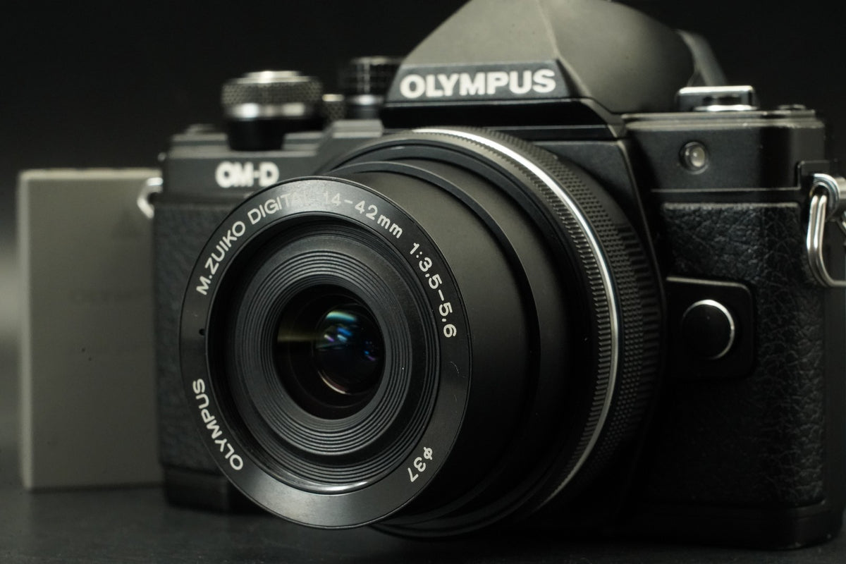 Olympus E-M10 Mark II Digital Camera Black w/ 14-42mm EZ Lens -21549 cut- #12113