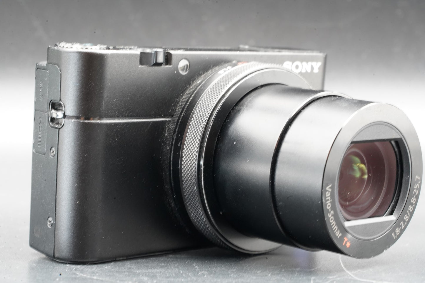Sony Cyber-Shot DSC-RX100M5A 20.1MP 4K Digital Camera ALMOST UNUSED 11425