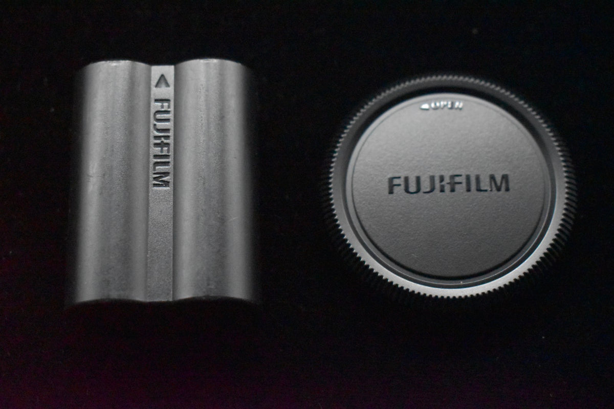 Fujifilm X-T4 26.1MP Mirrorless Digital Camera Body Black 83 31 [] US STOCK