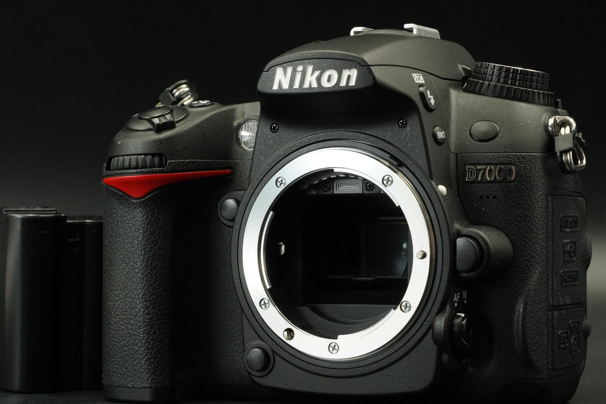 Nikon D7000 w/ AF-S 18-105mm f/3.5-5.6 DSLR Digital SLR Camera -5% cuts- #12573