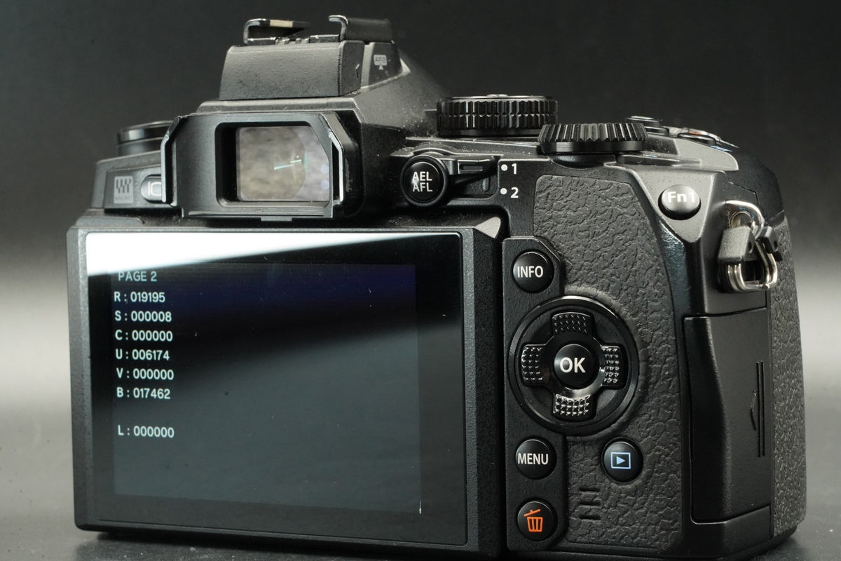 Olympus OM-D E-M1 Digital Camera Black Body -76534 cuts- #11812